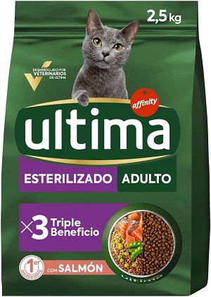 "Saco de pienso Ultima para gatos esterilizados adultos con salmón para el control de peso"
